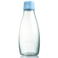 Retap Trinkflasche 0,5l aus Borosilikatglas mit hellblauem Deckel.